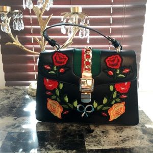 Flowers Embroidery handbag
